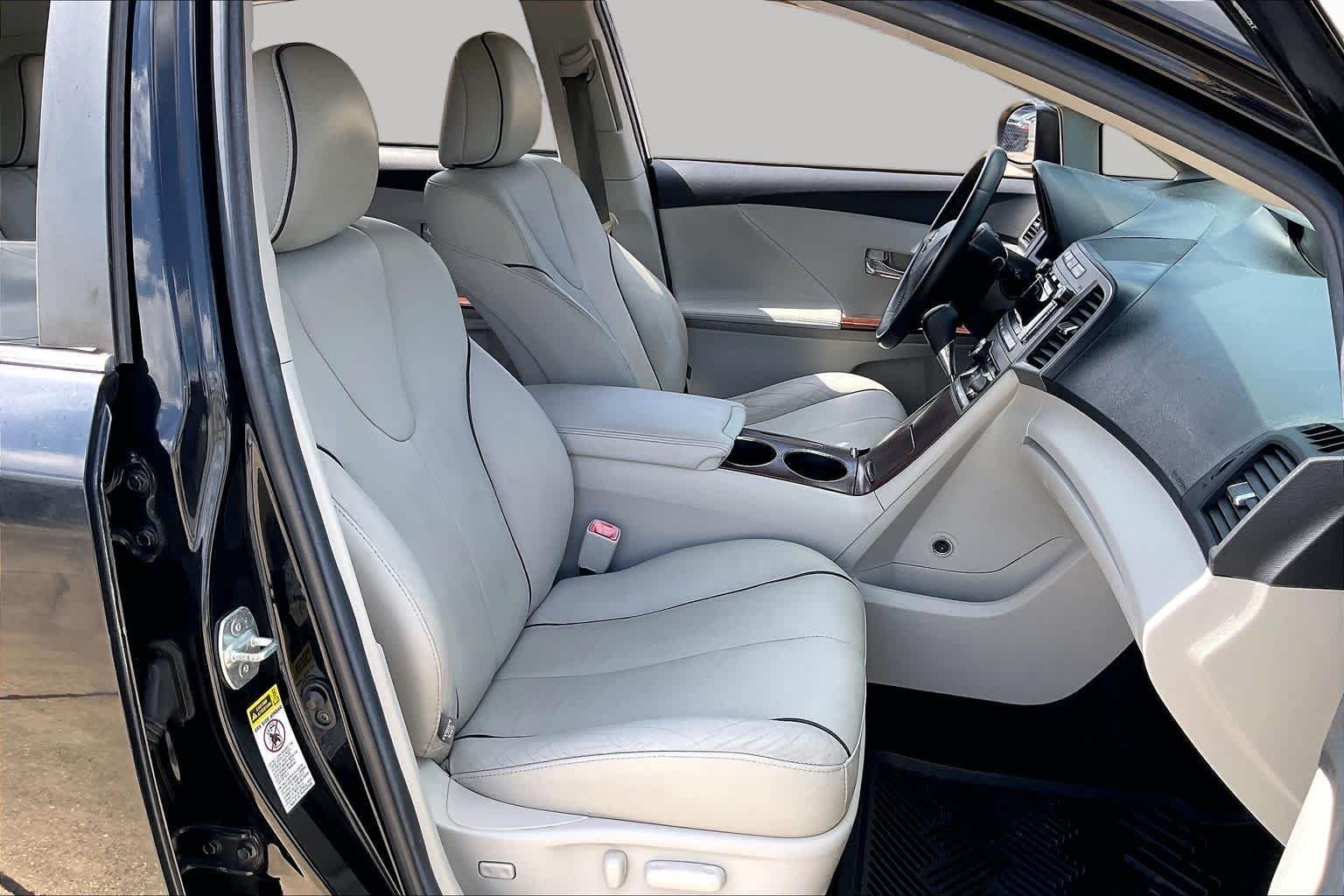 Used 2011 Black Toyota  image 8