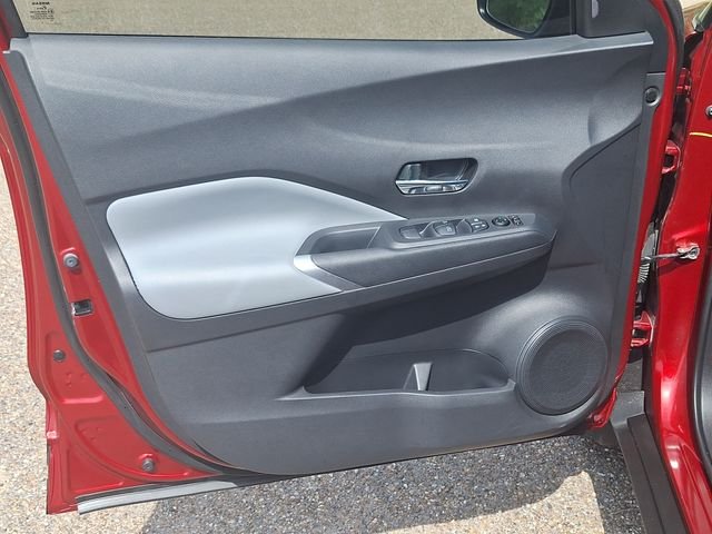 Used 2024 Red Nissan SR image 11