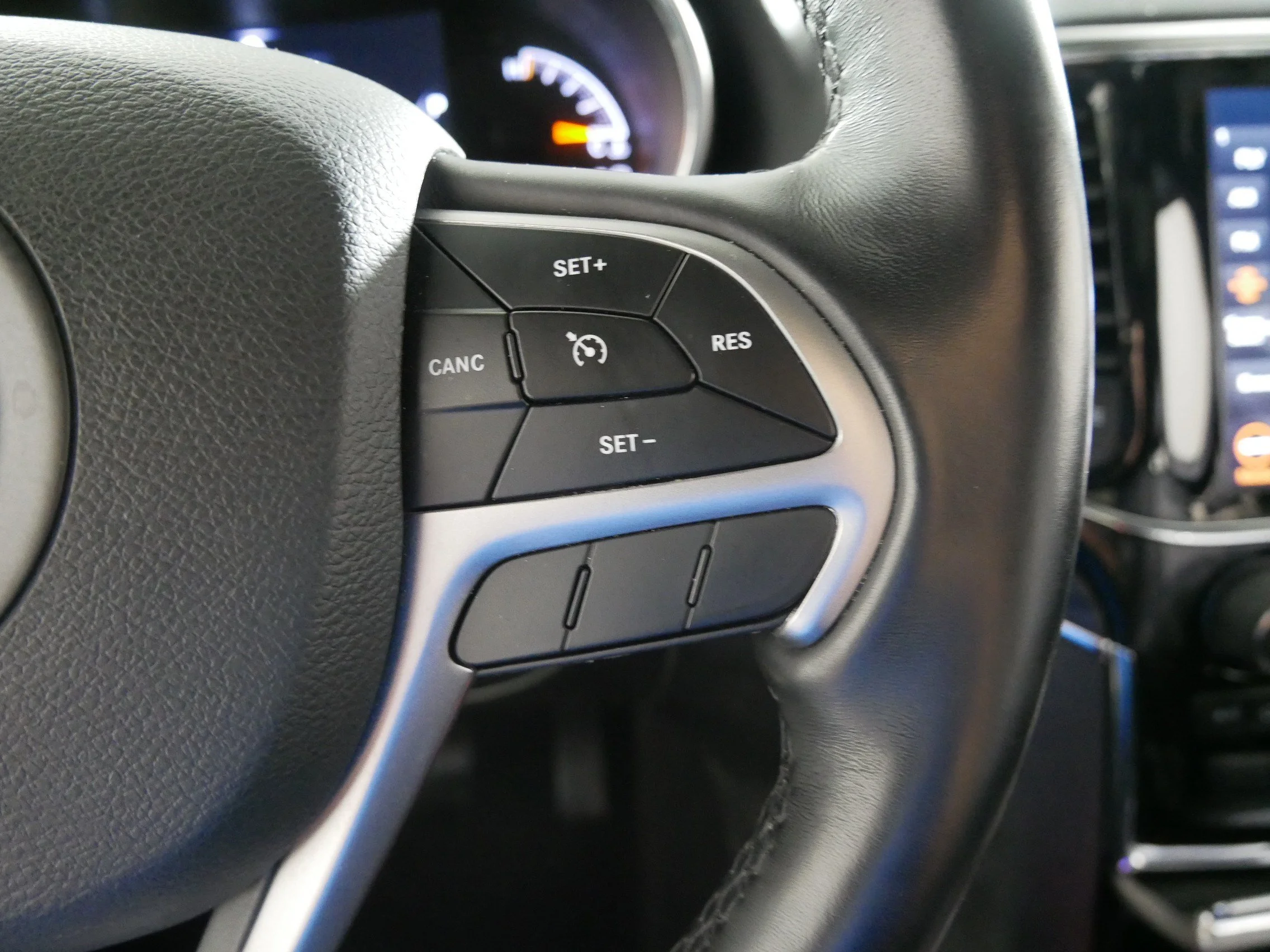 Used 2021 Granite Crystal Metallic Clearcoat Jeep Limited image 28