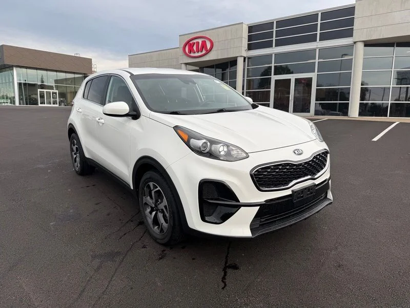 Used 2020 White Kia LX image 4
