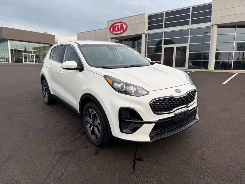 Used 2020 White Kia LX image 4