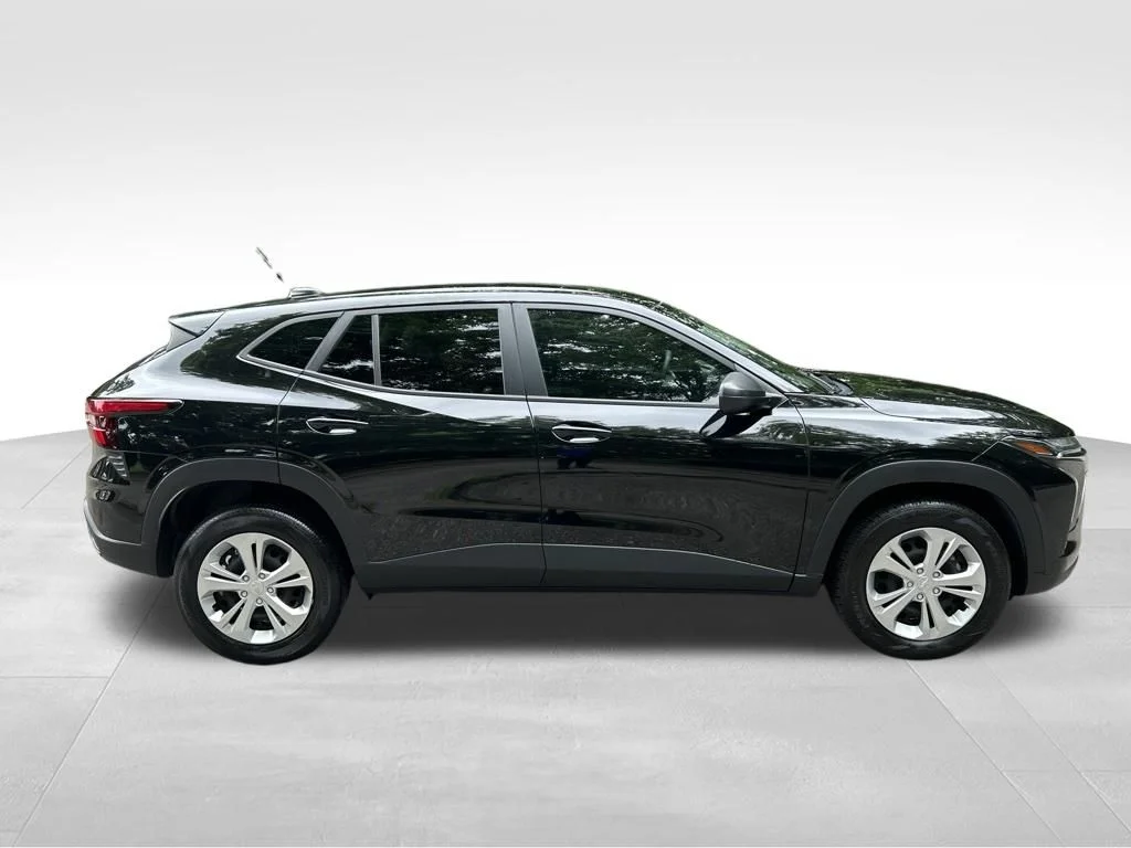 Used 2024 Black Chevrolet LS image 7
