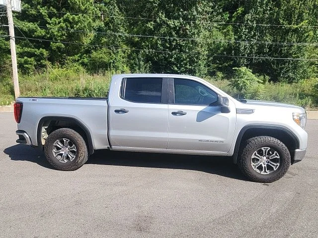 Used 2020 Silver GMC Base image 2