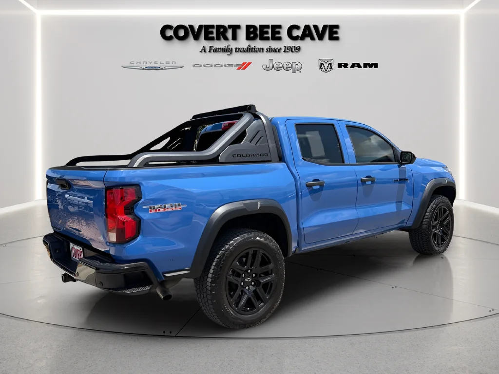 Used 2025 Blue Chevrolet Trail Boss image 12