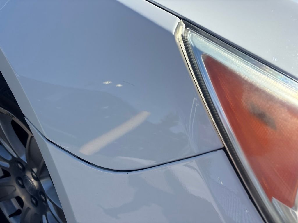 Used 2010 White Buick CXL image 4