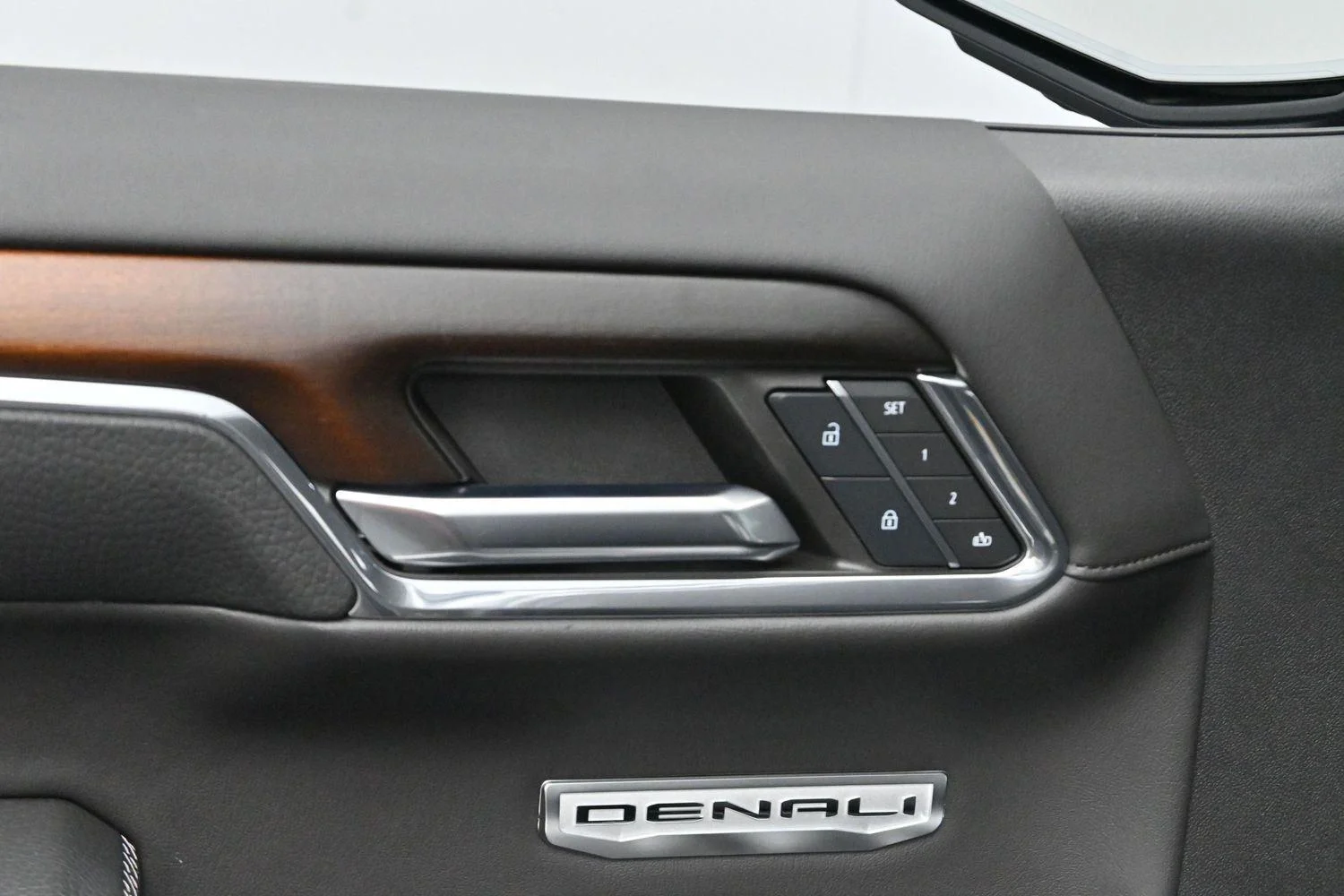 Used 2024 Sterling Metallic GMC Denali image 12