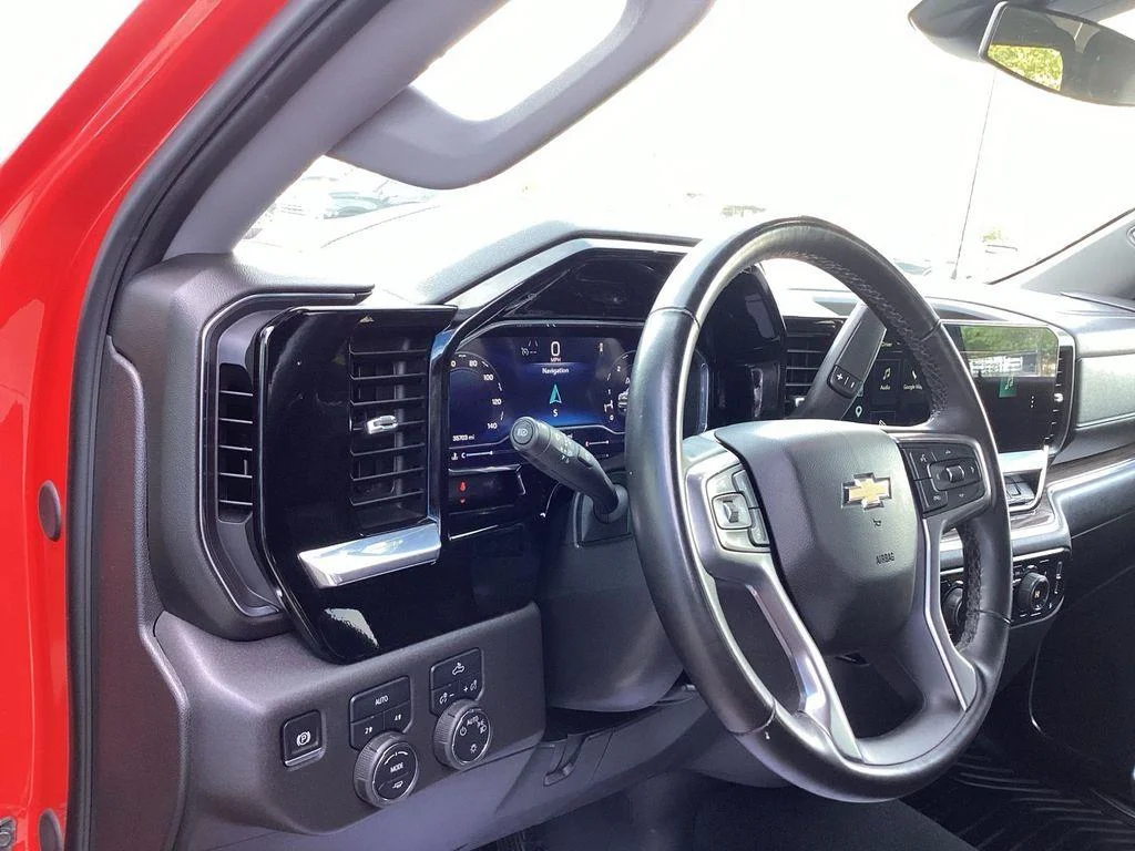 Used 2025 Red Hot Chevrolet LT image 9