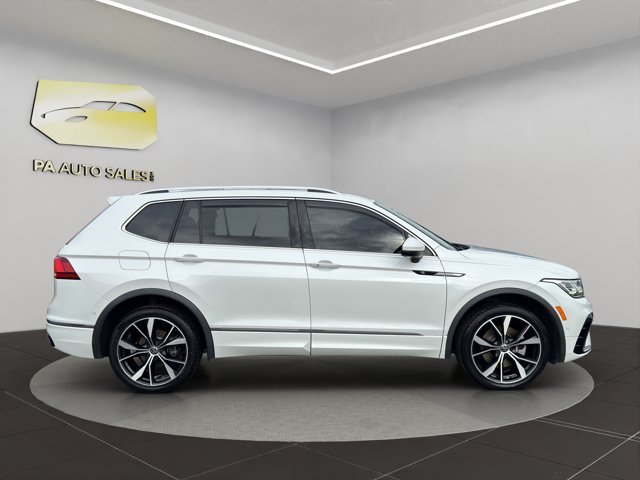 Used 2022 White Volkswagen SEL R-Line image 8