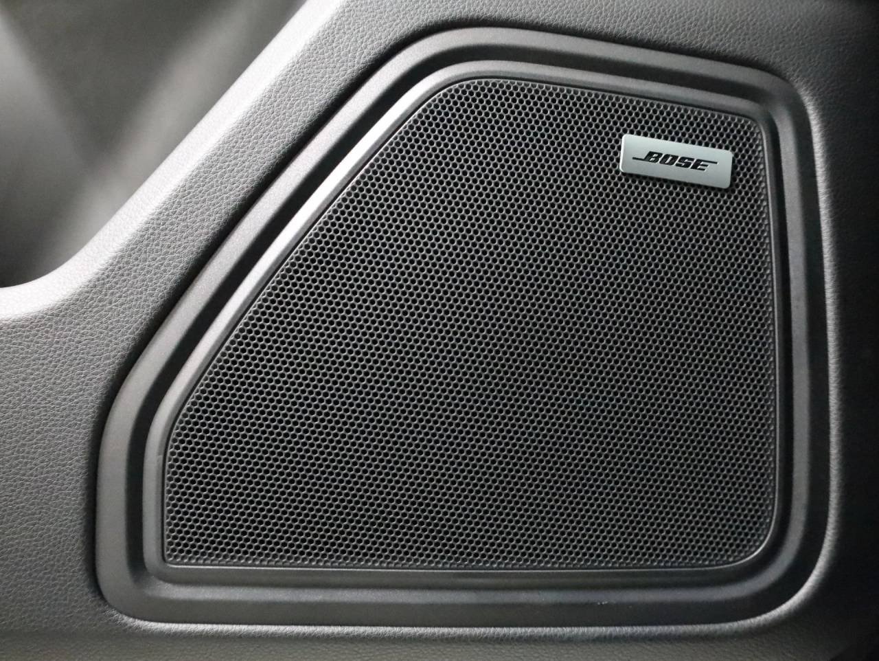 2026 Porsche Macan Base - Photo 17