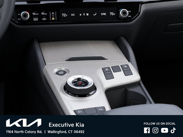 New 2027 White Kia X-Line image 23