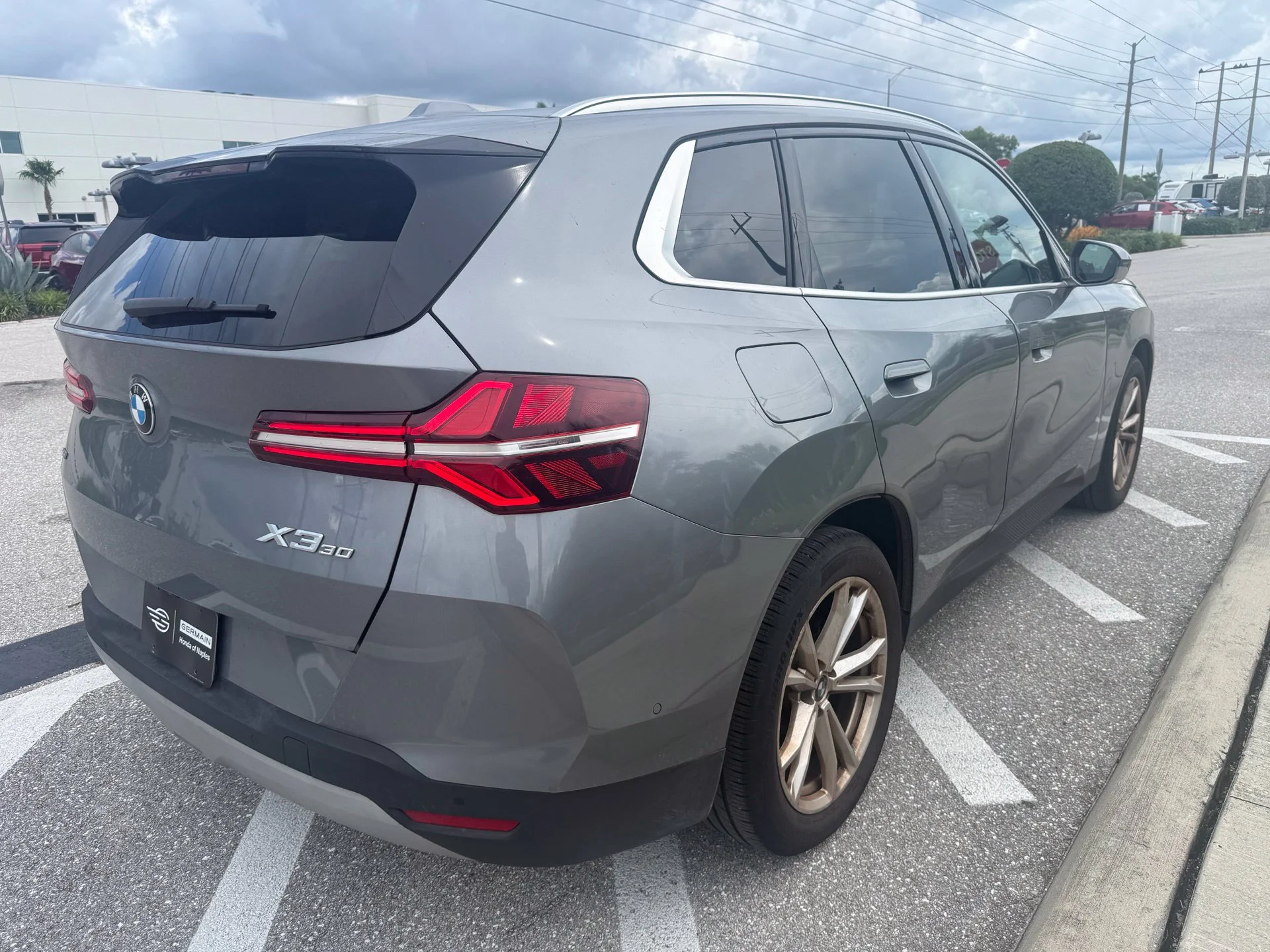 Used 2025 Gray Metallic BMW 30 xDrive image 6