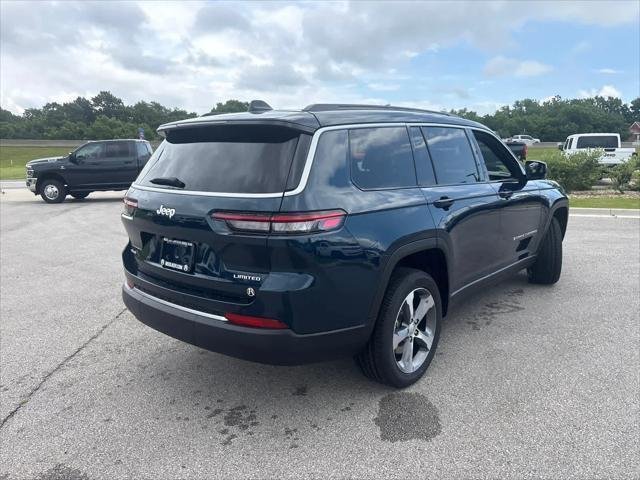 New 2026 Fathom Blue Pearl-Coat Exterior Paint Jeep Limited image 10