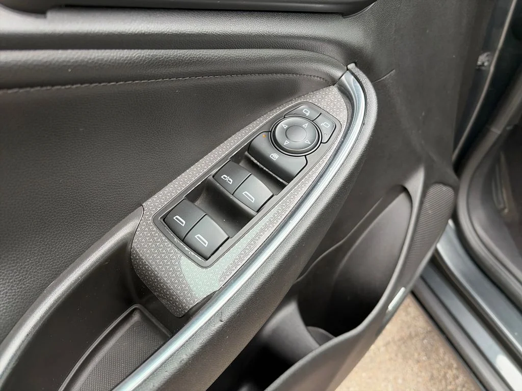 Used 2017 Gray Chevrolet LT image 32