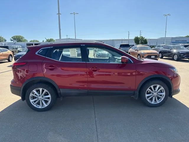 Used 2017 Nissan Rogue Sport SV with VIN JN1BJ1CR3HW133594 for sale in Fort Madison, IA