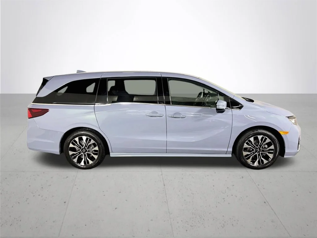 New 2027 Sonic Gray Pearl Honda Elite image 5