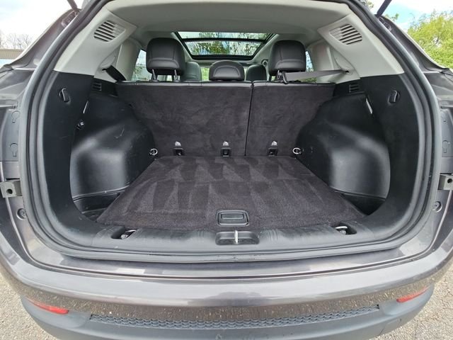 Used 2019 Gray Jeep Latitude image 26