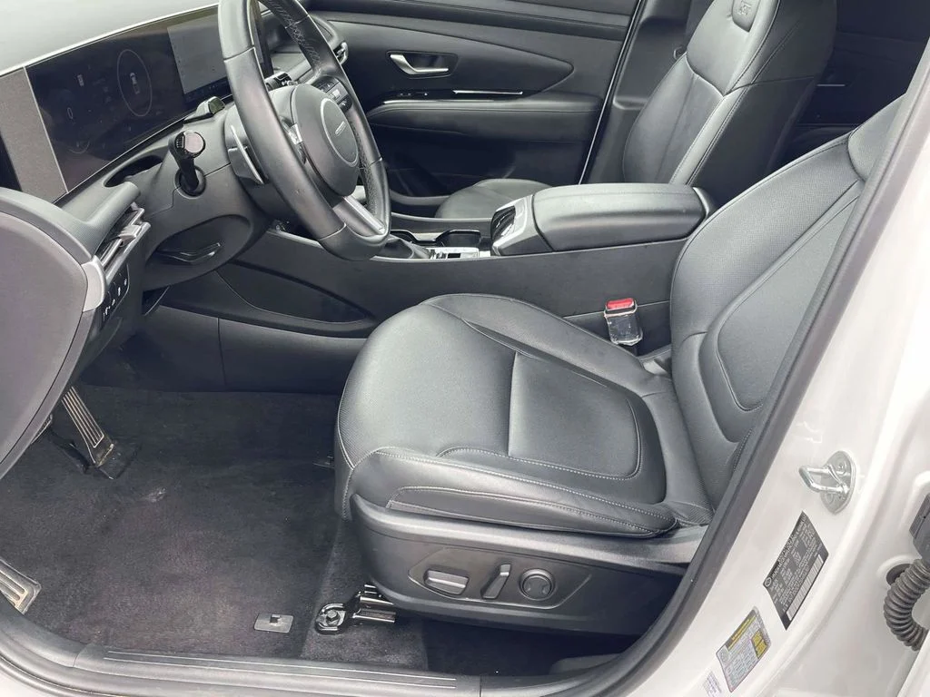 Certified Used 2025 White Hyundai XRT image 12
