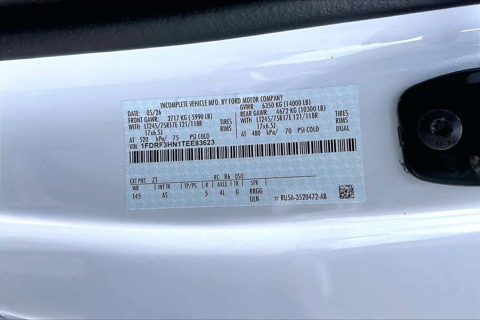 New 2026 Oxford White Ford XLT image 12