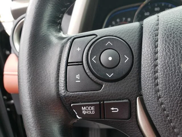 Used 2013 Black Toyota Limited image 21