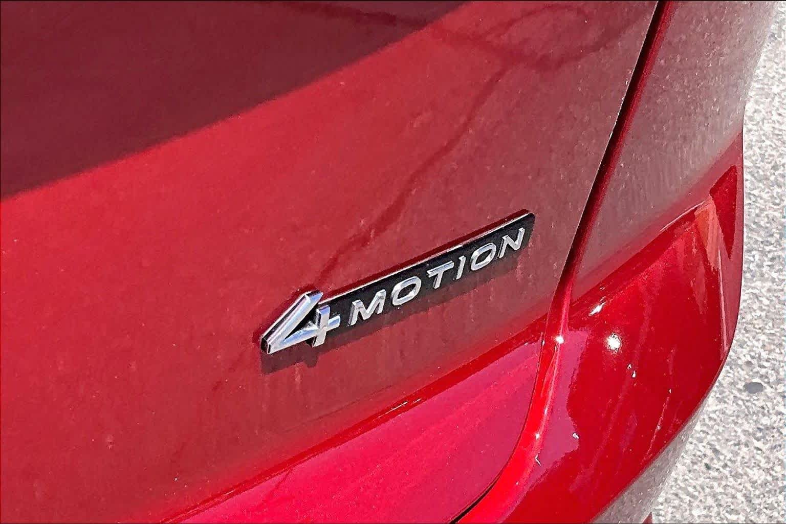 Used 2024 Aurora Red Metallic Volkswagen 2.0T SEL Premium R-Line image 8