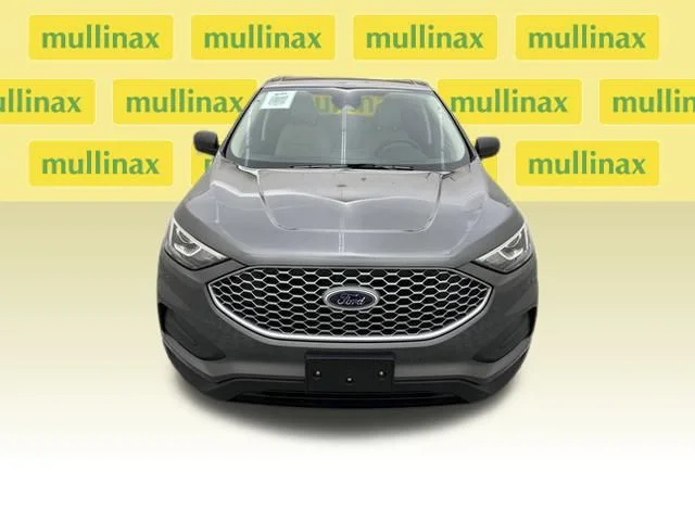 New 2024 Gray Ford SE image 14