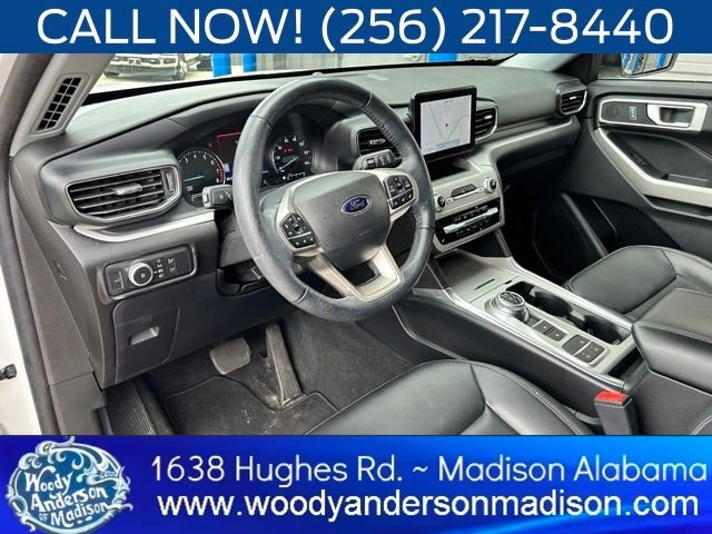 Certified Used 2022 White Metallic Ford XLT image 8