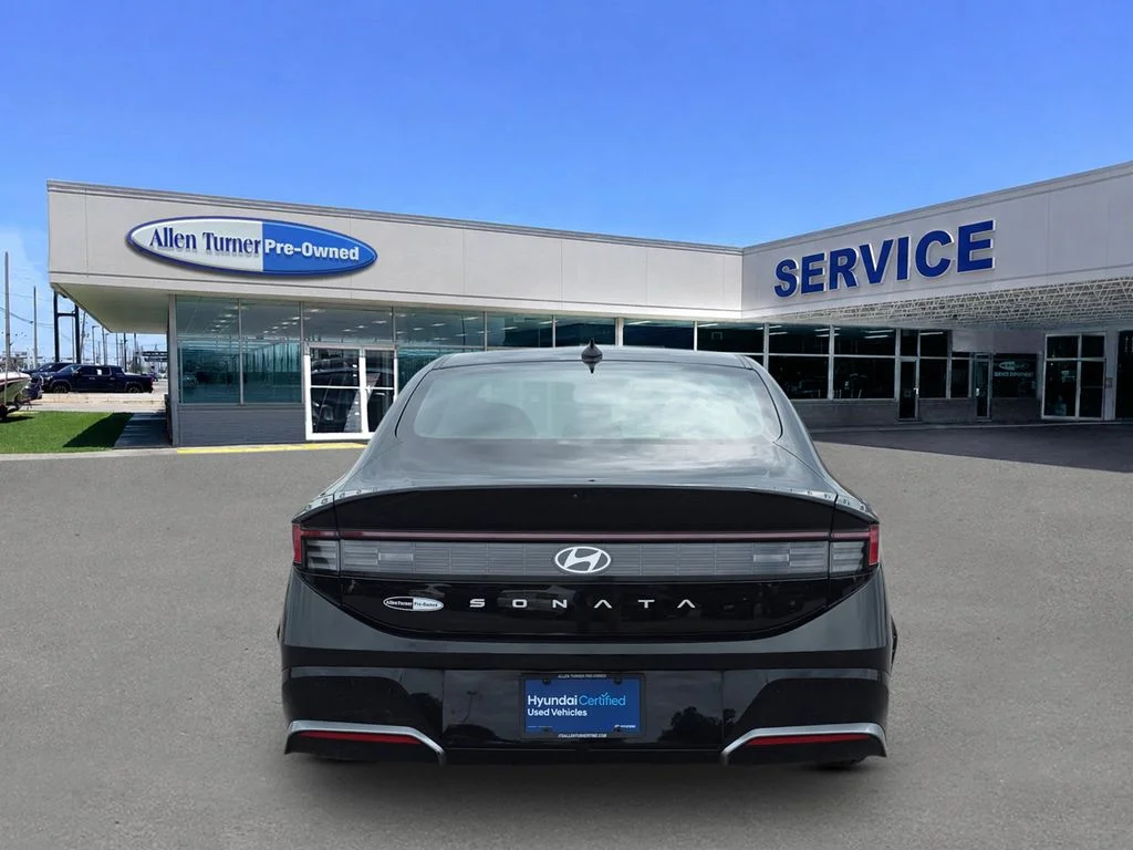 Used 2024 Onyx Black Hyundai SEL image 7