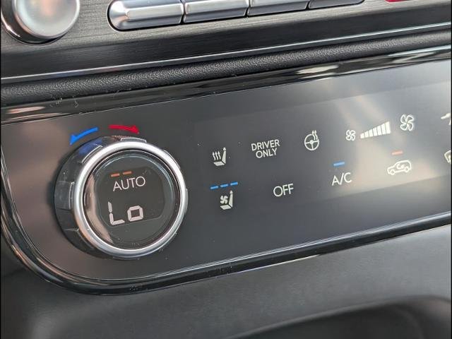 New 2026 Creamy White Hyundai SEL Premium 8P image 17