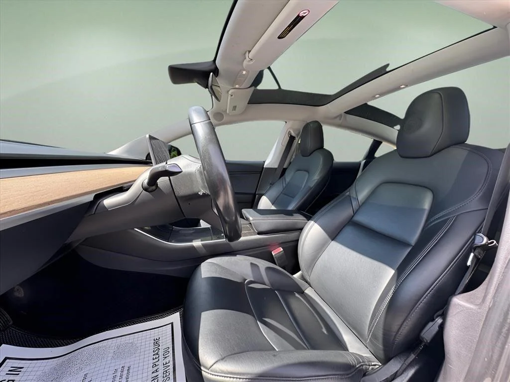 Used 2018 Solid Black Tesla Long Range Battery image 19