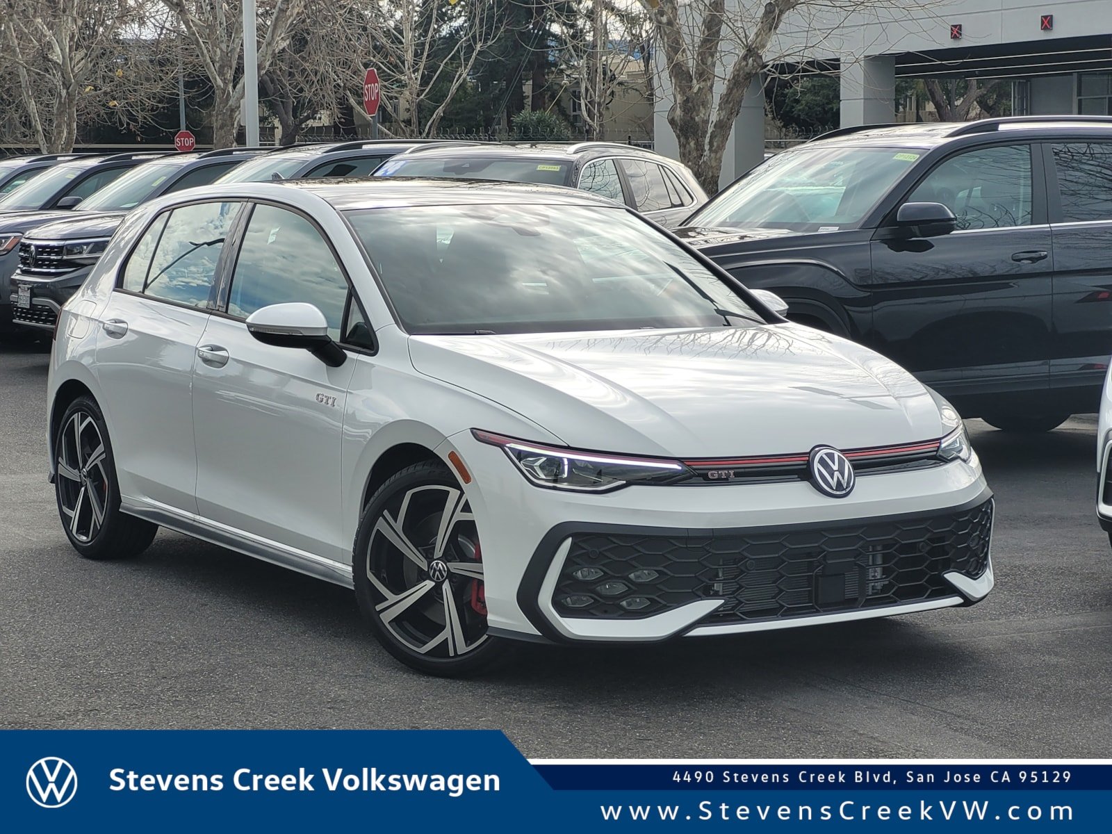 2026 Volkswagen Golf GTI 2.0T SE 4-door DSG's photo