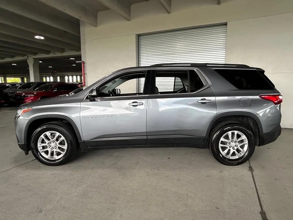 Used 2019 Chevrolet Traverse 3LT with VIN 1GNERHKW4KJ239602 for sale in Miami Lakes, FL
