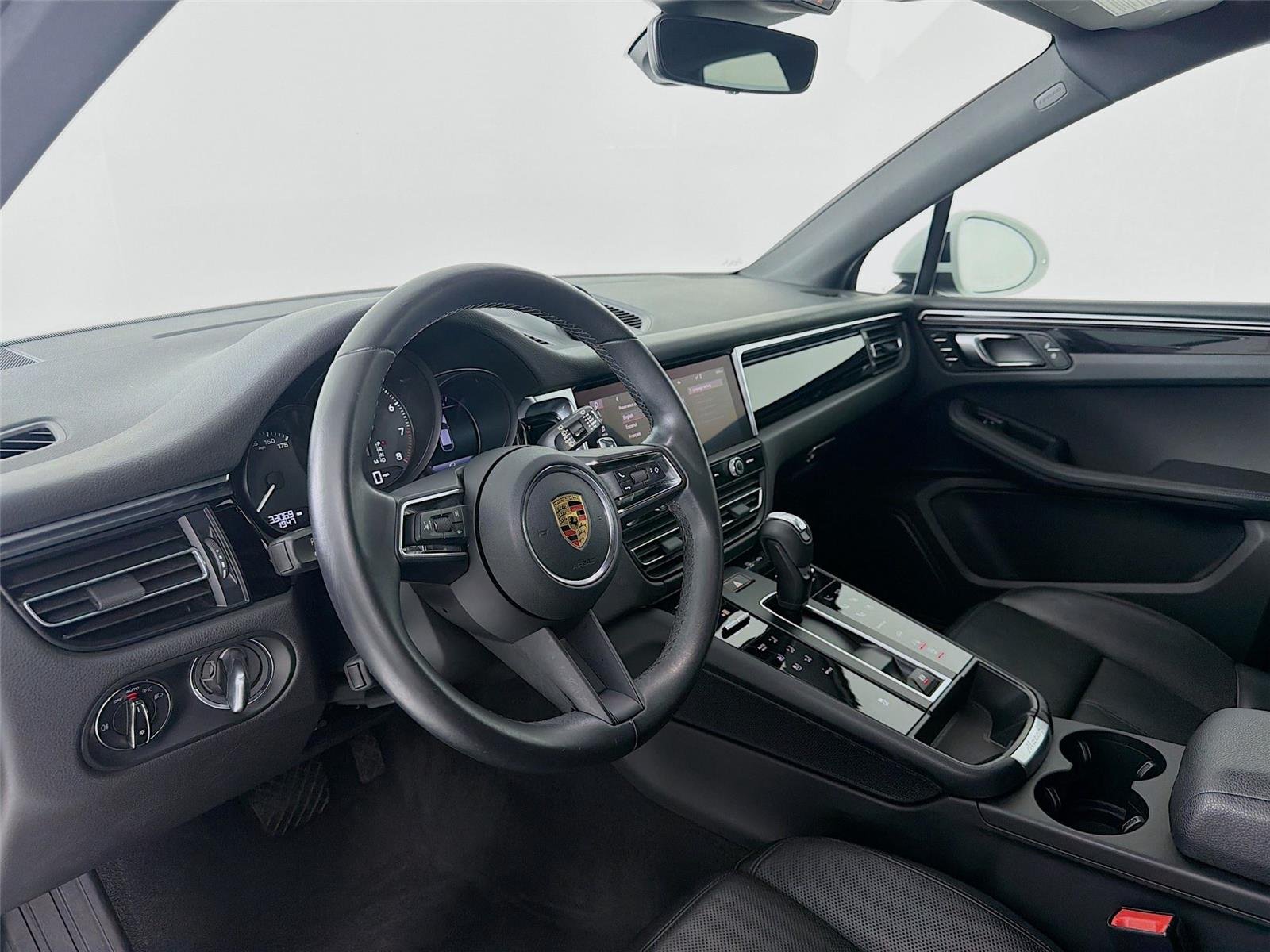 Used 2023 White Porsche T image 4