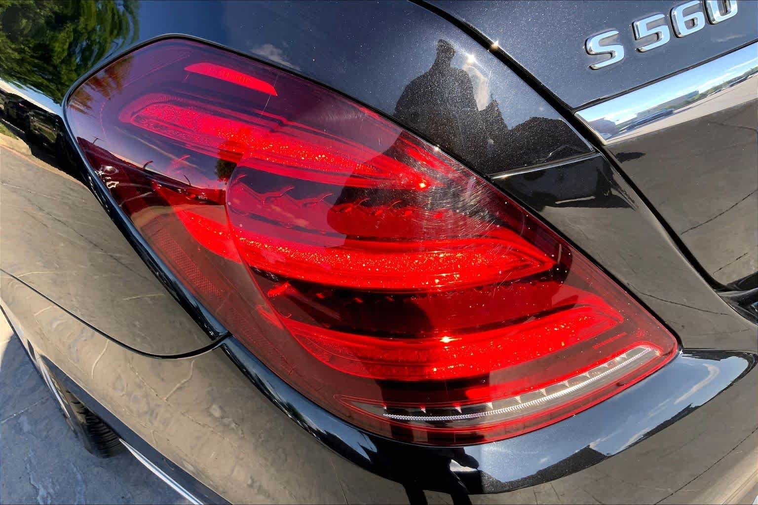Used 2019 Obsidian Black Metallic Mercedes-Benz S 560 image 29