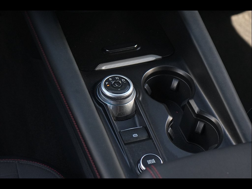 Used 2025 Agate Black Ford ST-Line image 25