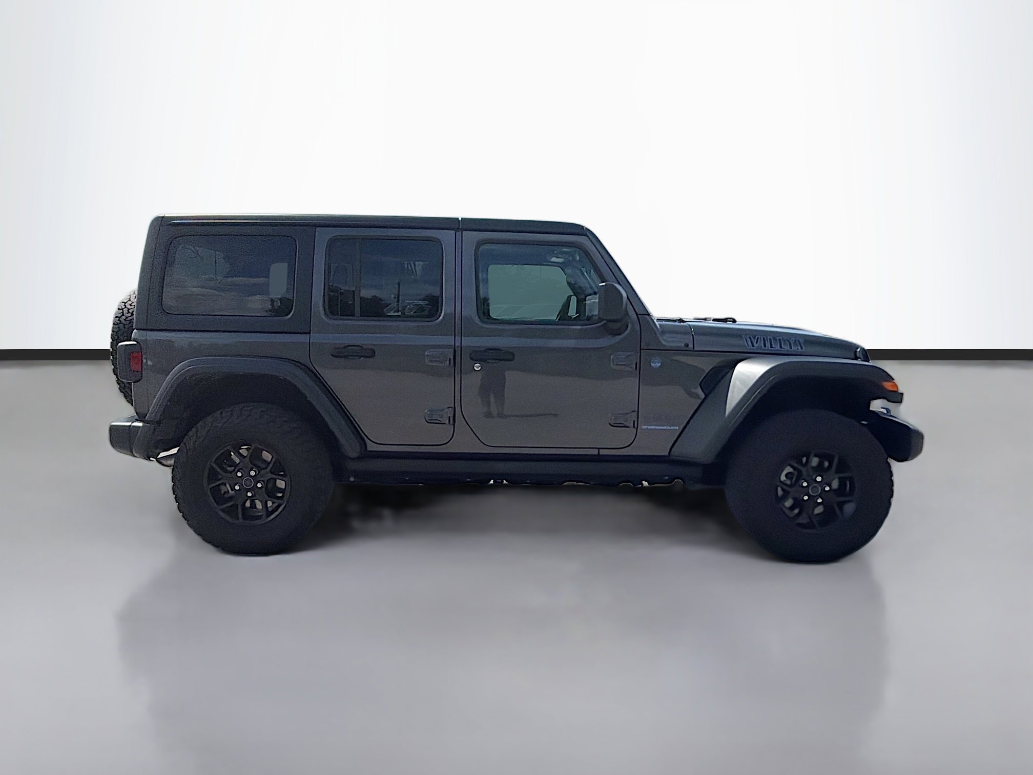 Used 2024 Granite Crystal Metallic Clearcoat Jeep Willys image 6