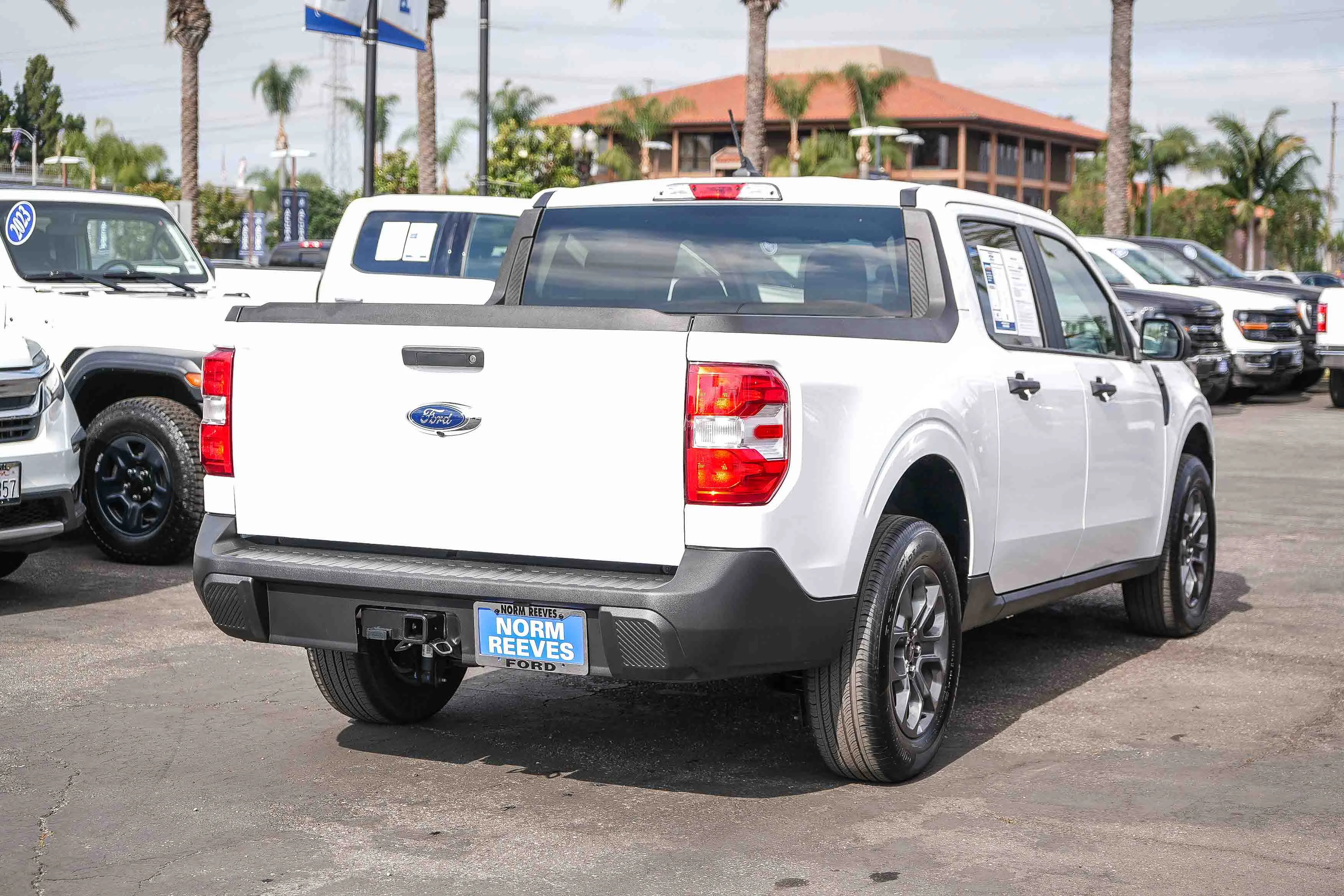 Certified Used 2024 Oxford White Ford XLT image 7