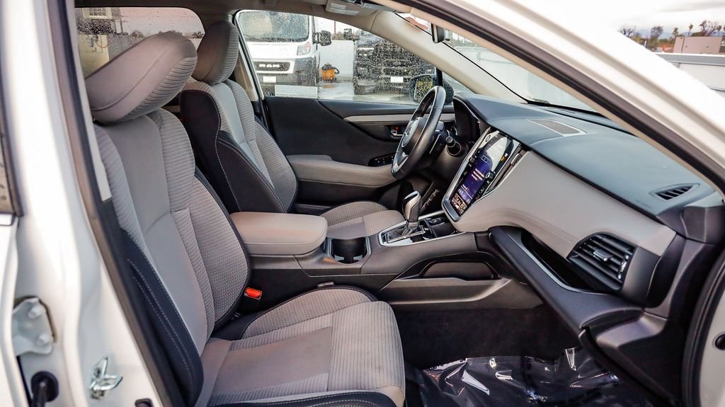 Used 2025 Crystal White Pearl Subaru Premium image 21