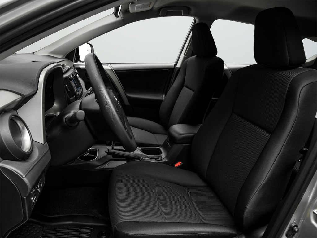 Used 2018 Silver Toyota LE image 16