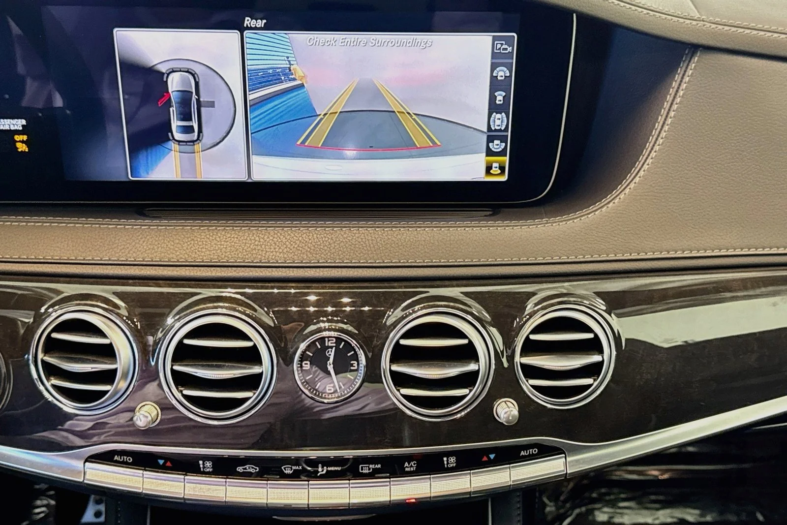 Used 2019 Designo Diamond White Mercedes-Benz S 560 image 14