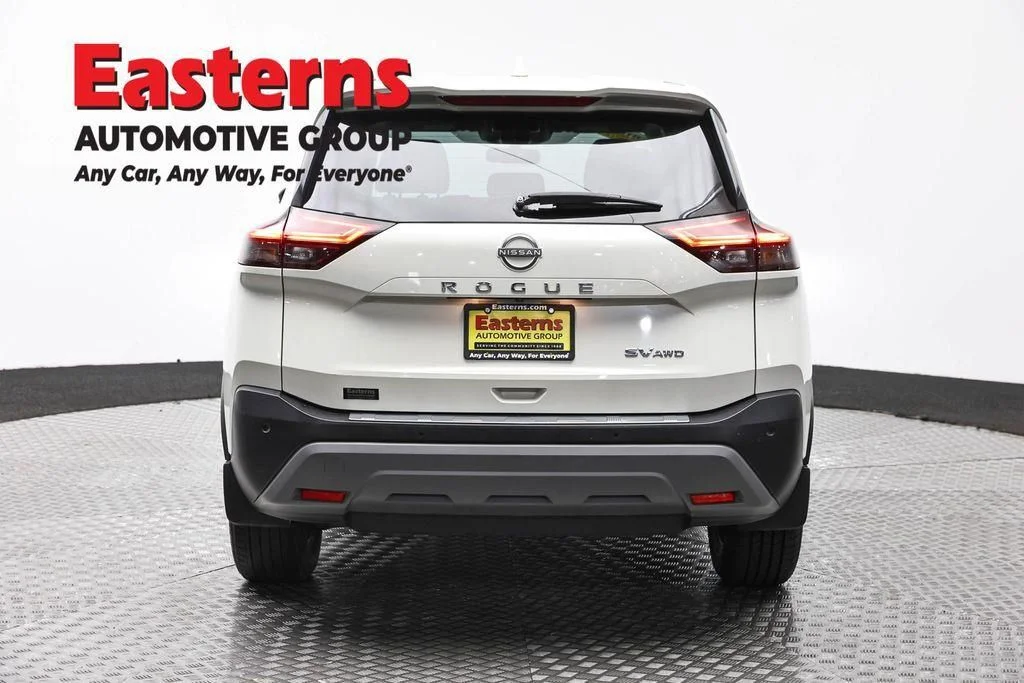 Used 2023 White Nissan SV image 8