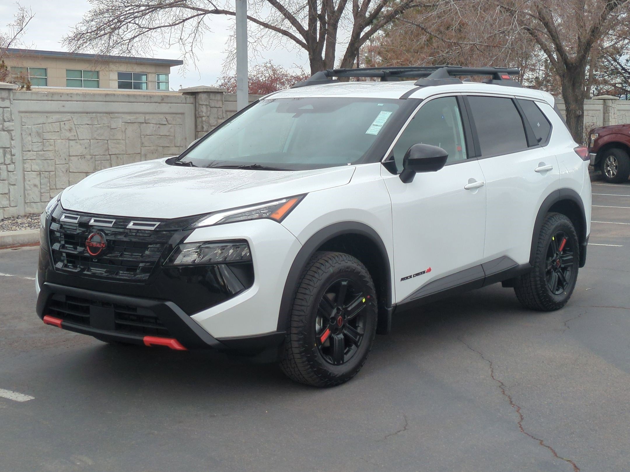 New 2026 Everest White Pearl TriCoat Nissan Rock Creek® image 8