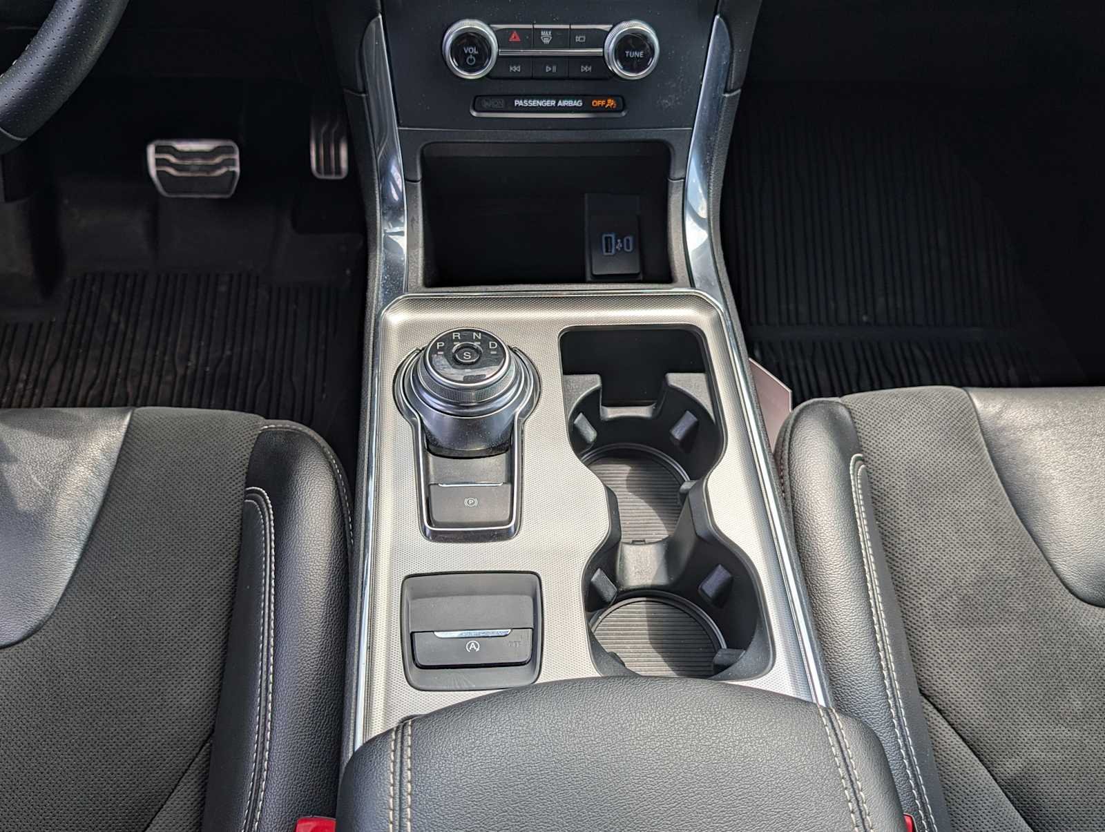 2022 Ford Edge ST - Photo 16