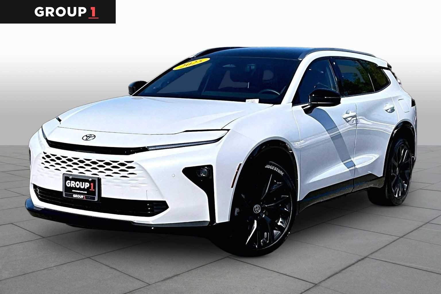2025 Toyota Crown Signia Limited AWD's photo