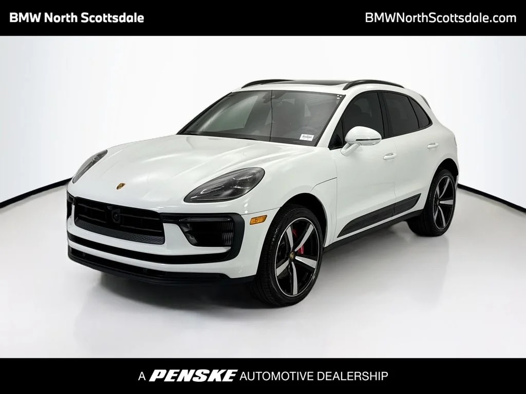 2026 Porsche Macan S's photo