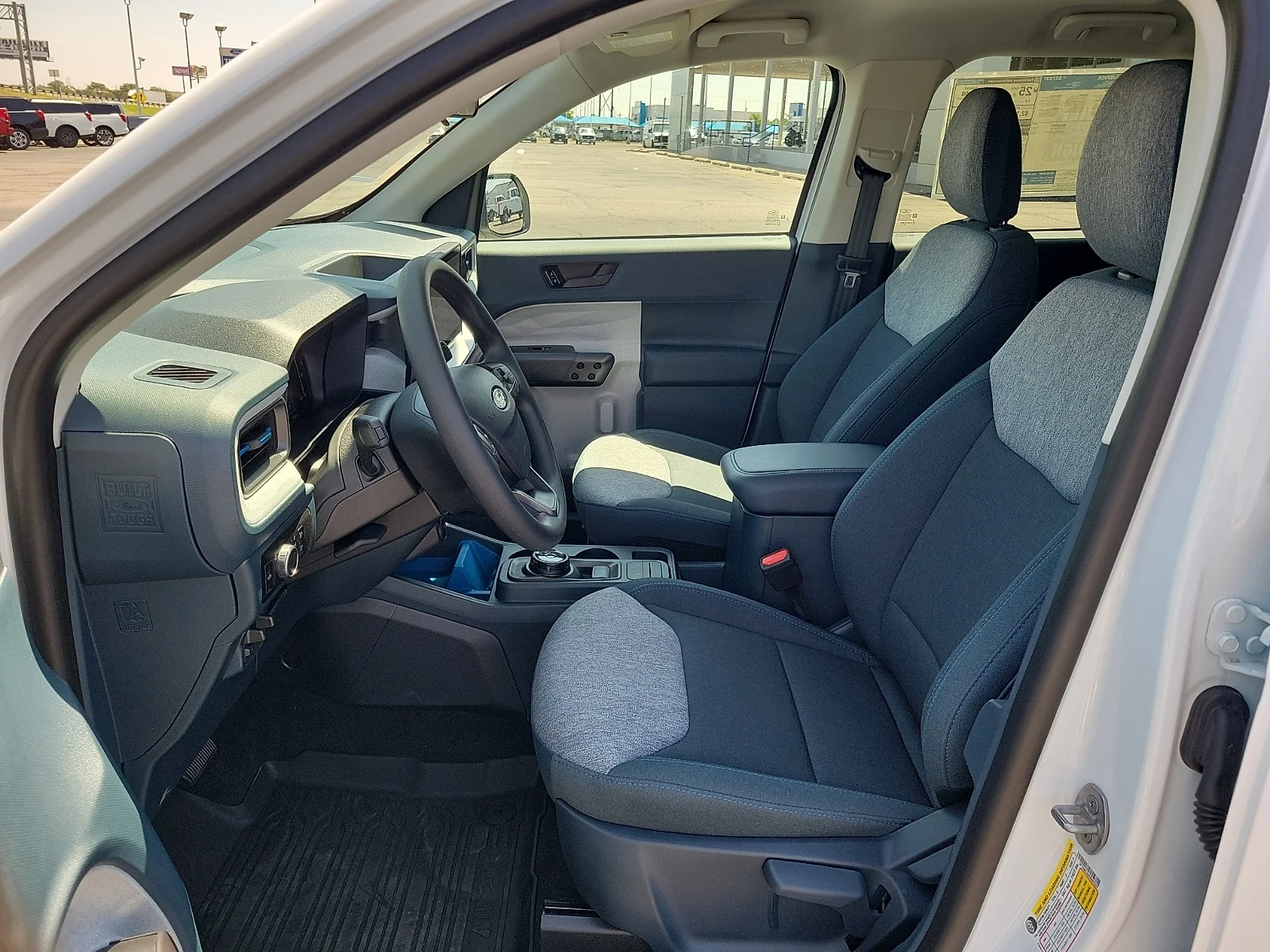 New 2025 Oxford White Ford XLT image 12