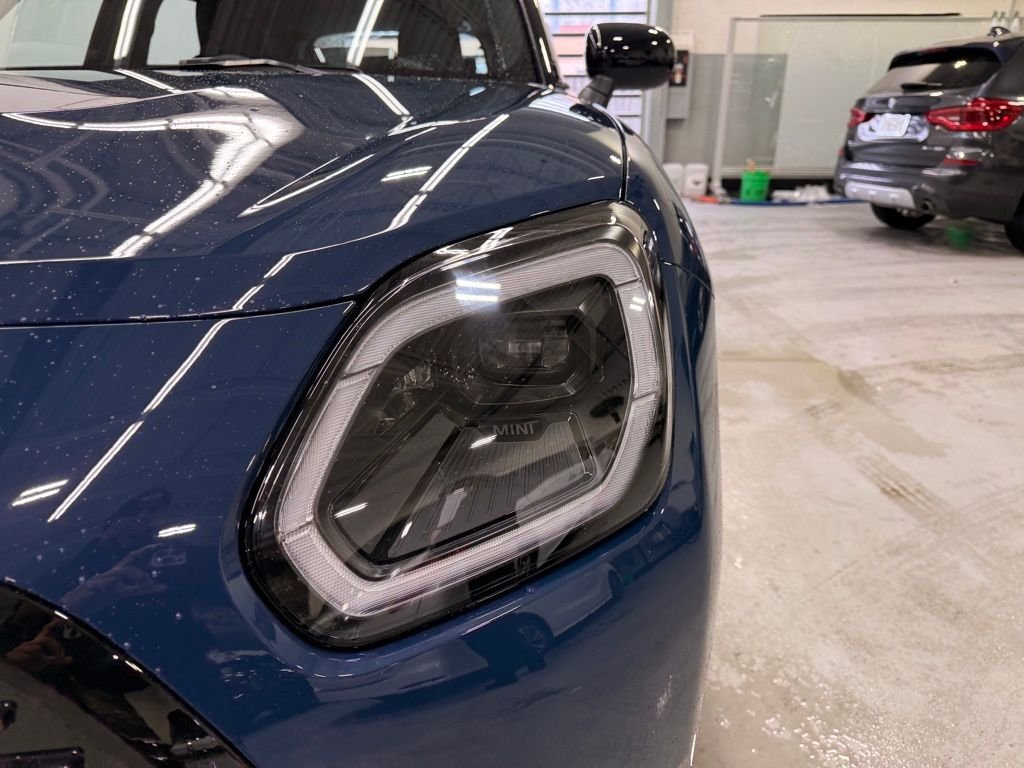 New 2026 Indigo Sunset Blue Metallic MINI  image 9