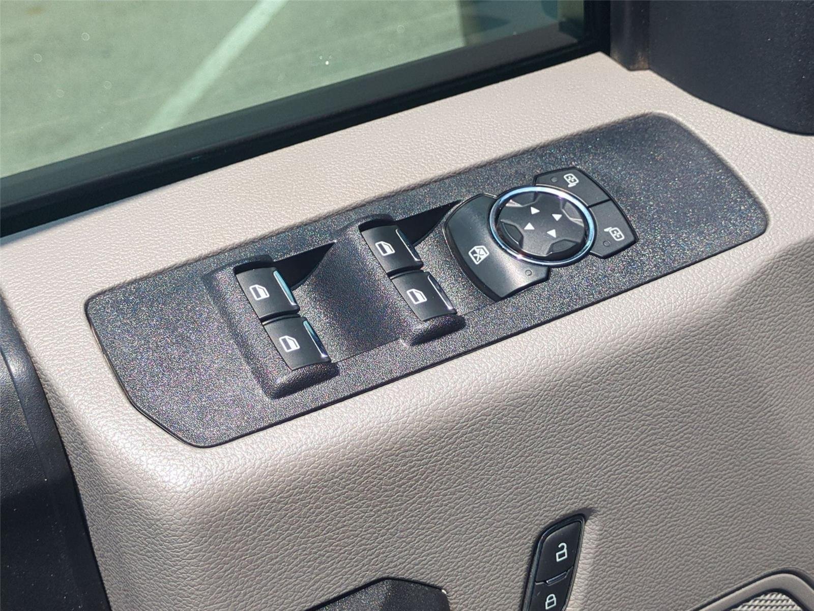 Used 2021 Carbonized Gray Ford XL image 16