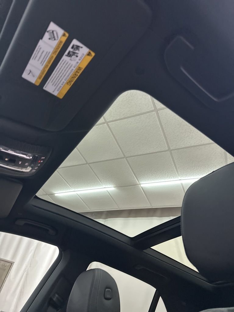 Used 2026 White Mercedes-Benz GLE 450 image 22