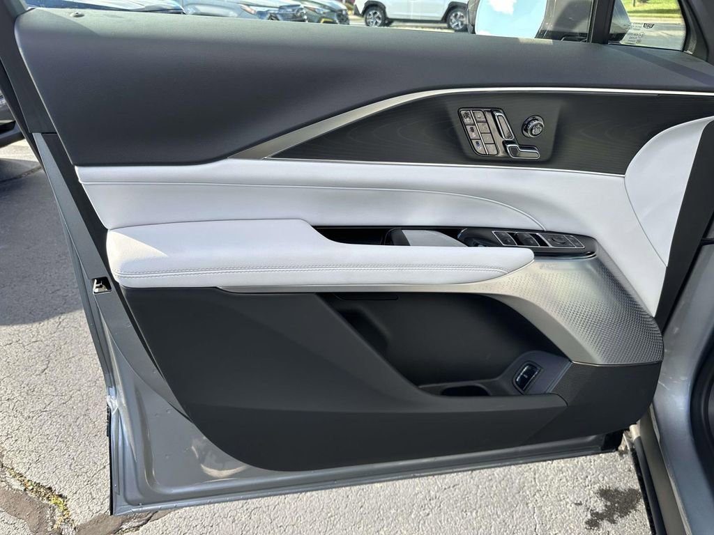 2026 Cadillac LYRIQ Premium Sport - Photo 14