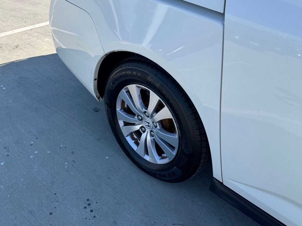 Used 2015  Honda EX-L image 33